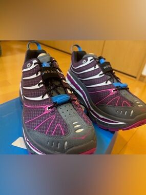 Men's HOKA Stinson Evo OG
'Aubergine Fuchsia' Men’s Size 10.5 NWB